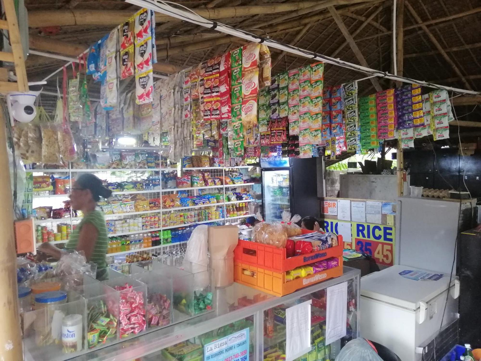 Katrina'S Dorm Hostel Tarlac City Ngoại thất bức ảnh