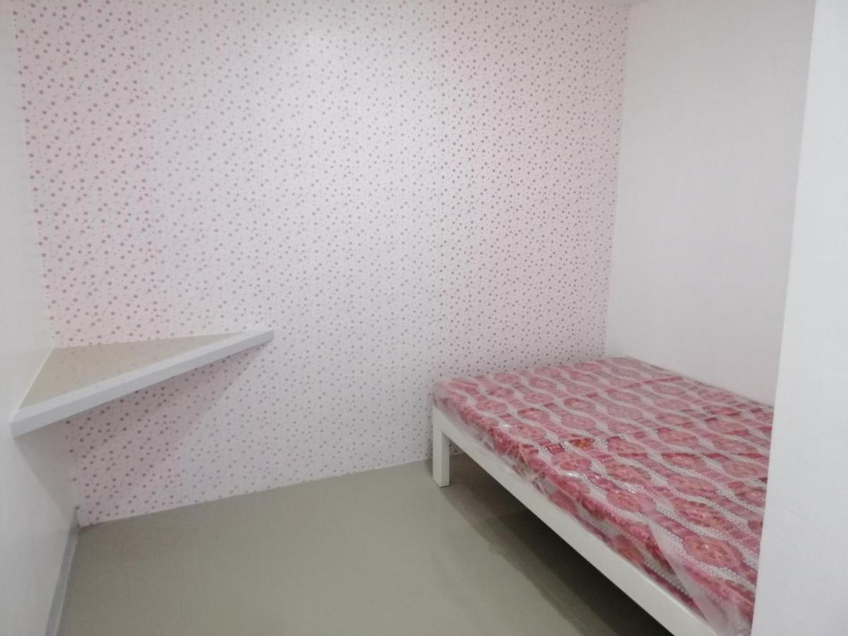 Katrina'S Dorm Hostel Tarlac City Ngoại thất bức ảnh